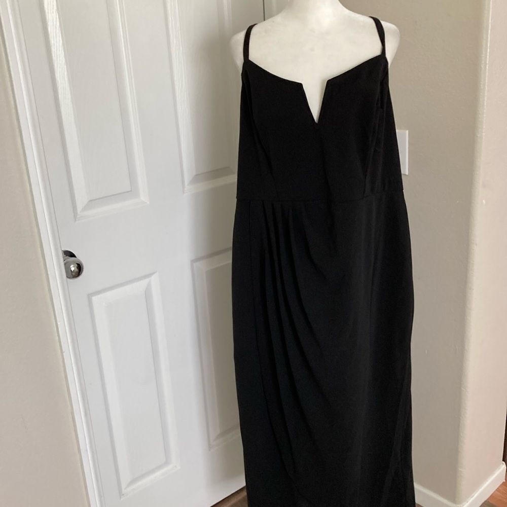 BloomChic Black Dress Sz 18-20